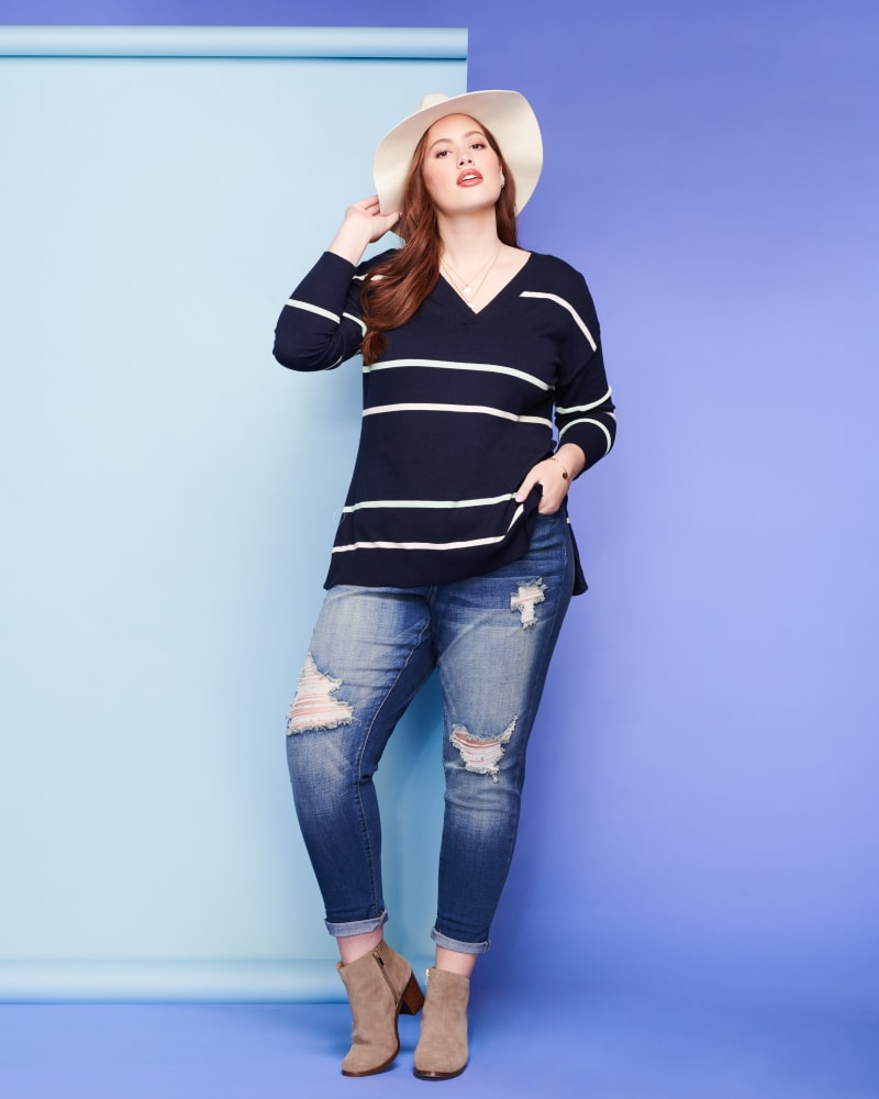 Plus size model with pear body shape wearing Rosie V-Neck Tunic Sweater by Molly&Isadora | Dia&Co | dia_product_style_image_id:115368